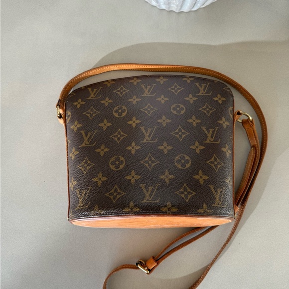 Authentic preloved Louis Vuitton Drouot Crossbody bag - Picture 2 of 9